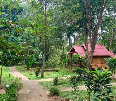 Nuea Khlong House | Jungle Hill Beach Bungalow