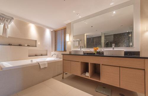 Bang Phli Resort | Summit Windmill Golf Suite Hotel at Suvarnabhumi