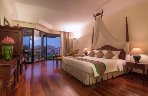 Siem Reap Hotel | Angkor Palace Resort & Spa