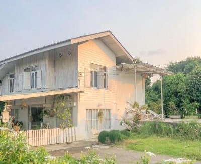 Laem Sing House | One Chan Farmstay