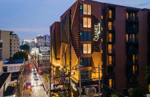 Ploenchit Hotel | The Quart Ruamrudee by UHG