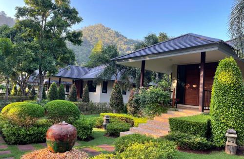 Nong Nam Daeng Cabin | Khaokhab Lodge