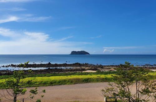 Pathio Hotel | The Beach Resort & Residence - SHA Plus