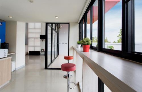 Phitsanulok Hotel | HOP INN Phitsanulok Mittraphap Road