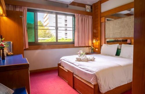 Nai Mueang Hotel | โรงแรมศิริโฮเต็ล Sirihotel Korat