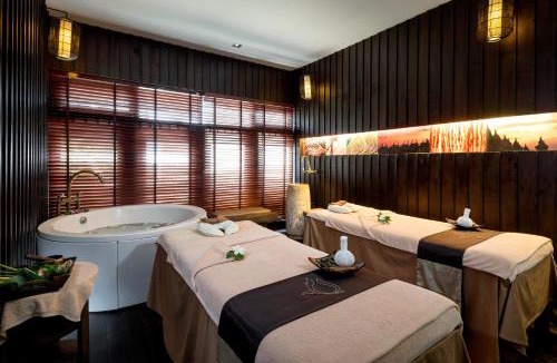 Hua Thanon Resort | Centara Villas Samui