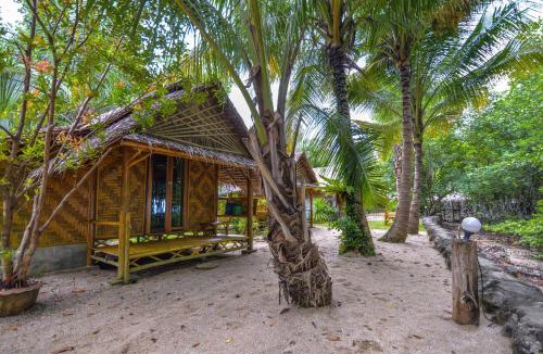 Ban Thalane Resort | Bananas Resort & Restaurant
