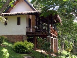 Ban Xieng Lom Resort | Lao Spirit Resort