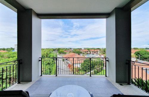 Na Kluea Hotel | The Sala Pattaya