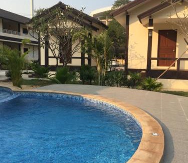 Tha Sung House | SUNRAY Guesthouse สุนันท์บ้านพักริมคลอง