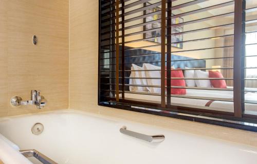 Bang Kho Laem Hotel | Ramada Plaza by Wyndham Bangkok Menam Riverside