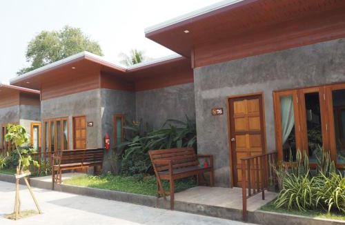 Mukdahan Resort | NawiengkaeRiverview Resort
