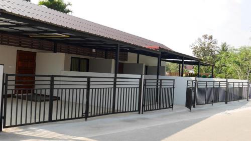 Mae Chaem Hostel | Kudao Rent Room