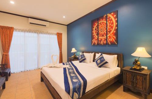 Nanai Road Hotel | Seeka Boutique Resort - Relaxing Stay - Balcony, Pool & Near Beach
