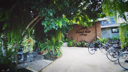 Nan House | Pround Nan Cottage