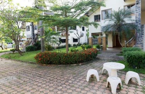 Phitsanulok Hotel | TaLeKaew Resort SHA