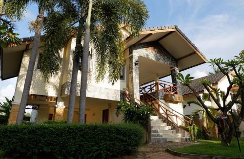Phitsanulok Hotel | TaLeKaew Resort SHA
