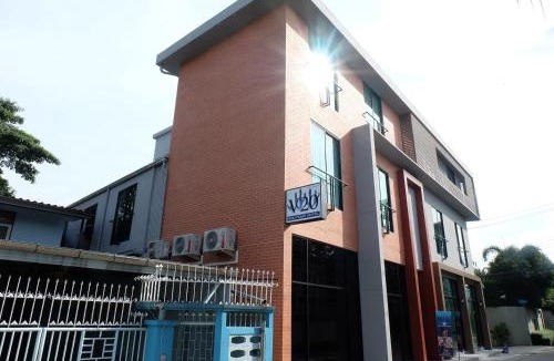 Chom Phon Hotel | V20 Boutique Jacuzzi Hotel