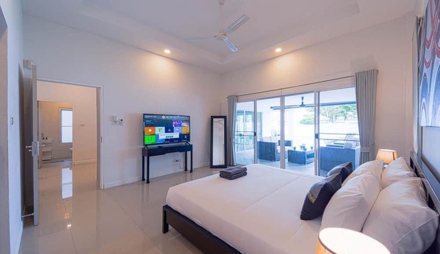 Cozy 3 Bedroom Pool Villa L70 in Hua Hin