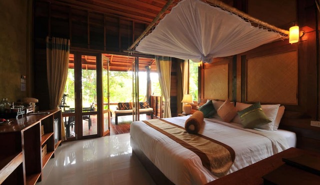 Sensi Paradise Beach Resort in Koh Tao
