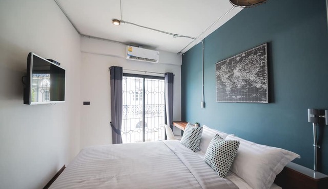 Chernchan Hostel