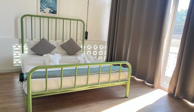 Memmoth Cafe & Hostel in Lampang