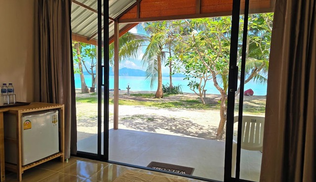Kradan Beach Resort in Ko Kradan