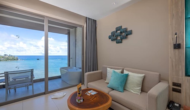 Cape Sienna Gourmet Hotel & Villas