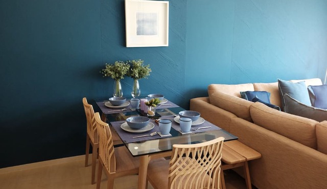 Baan Thew Talay Blue Sapphire