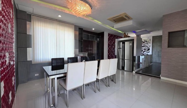 O-Haus Chiangmai Airbnb Host in Hang Dong