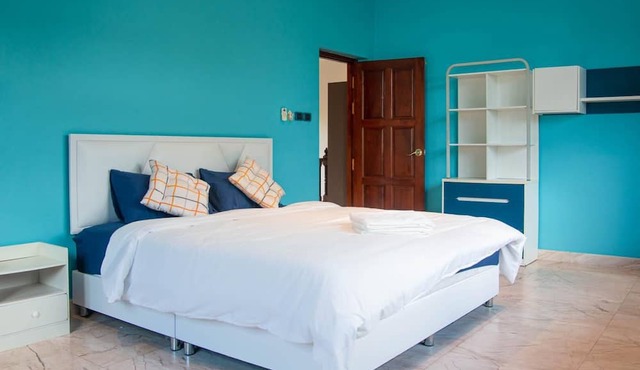 7 Bedroom Pool Villa in Kathu SV1 in Kathu