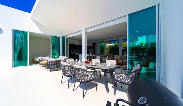 Modern 4 Bed Private Pool Villa KH-B6 in Hua Hin