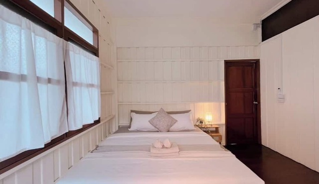 White & Green Boutique Homestay