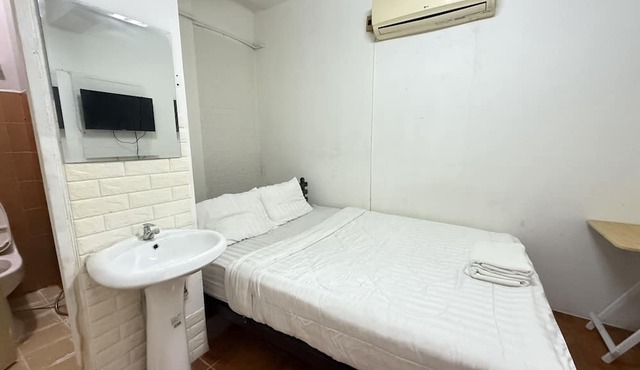 Happyland Guesthouse