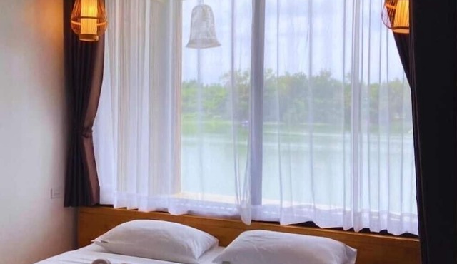 Baanrimnam Resort Lopburi