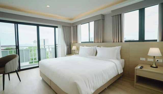 The Kite Hotel Bangsaen by Koko