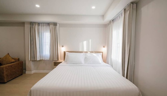 Eng Fah Luang Hotel