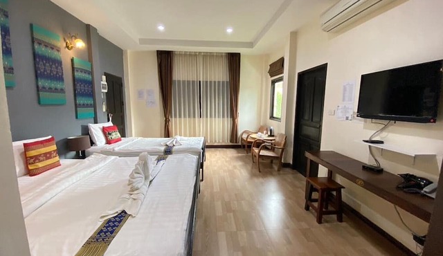 Park & Pool Resort in Nong Khai
