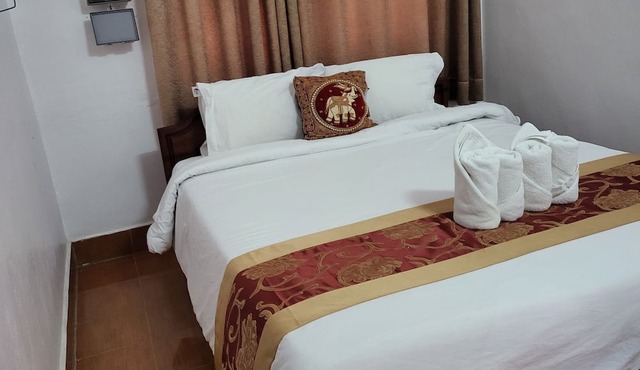 Vang Vieng Green Hotel in Vang Vieng