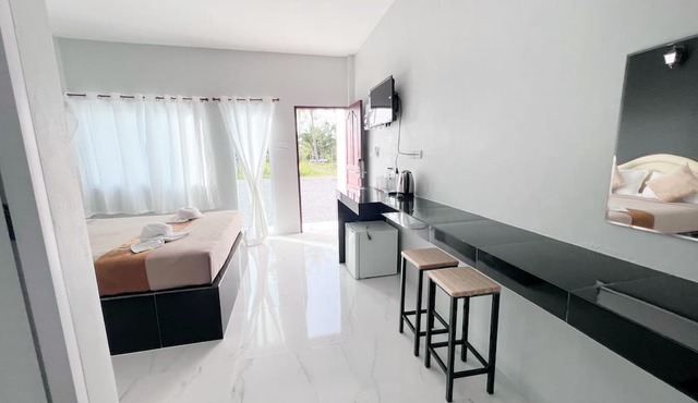 BM Beach Resort in La-ngu