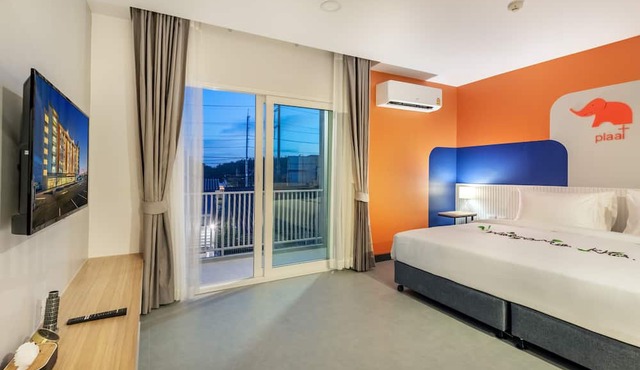 PLAAI Plus Hotel Bowin