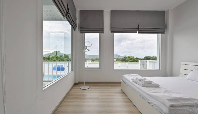 Konmek Poolvilla in Sattahip