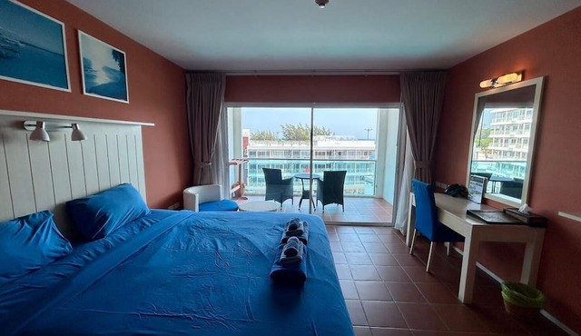 GrandBlue Resort in Klaeng