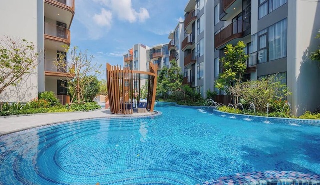 Cozy 2BR Apartment Pool View- Canvas- BangTao Area in Choeng Thale