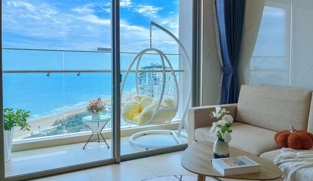 High floor Sea View - 100 meters from the beach and free swimming pool in Vũng Tàu