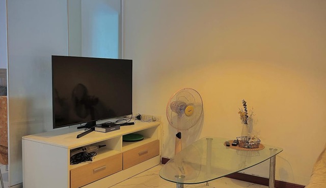 Modern Condo with Full Amenities Bangkok