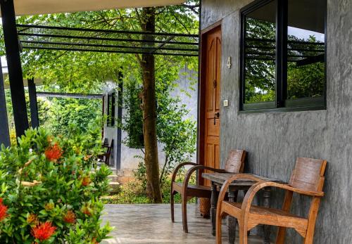 บ้านสราญรัตน์