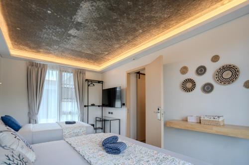 Ozonizia Family Suites Mai Khao Phuket Yacht Haven