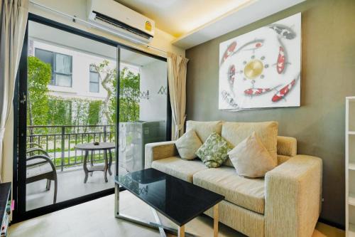Z108 Title Rawai Beach Front 1 Bed Apartment