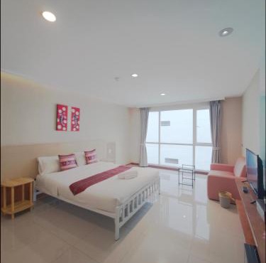 The Cesar Apartment in Makkasan